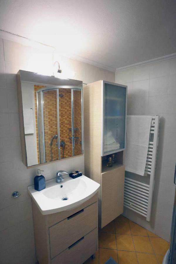 Apartment House In Riviera Lagonisi