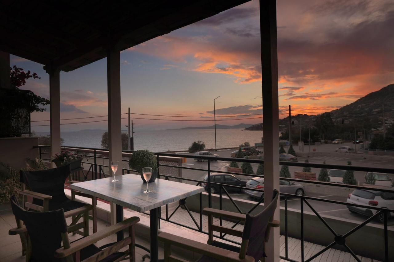 House In Riviera Lagonisi Kalivia Thorikou